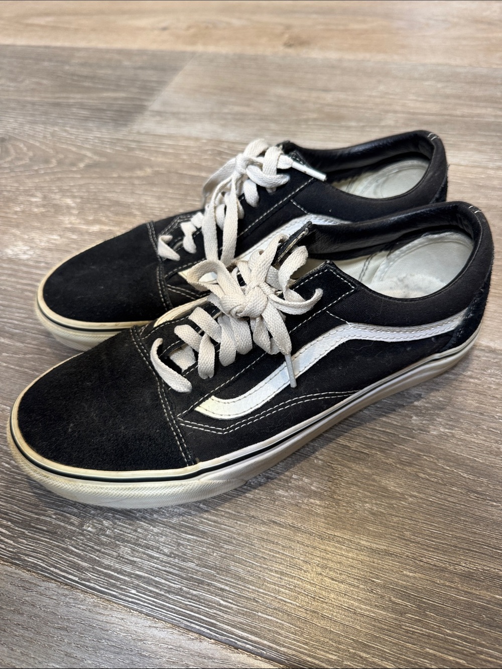 Vans Black and White Low-Top Skate Sneakers - Picture 4 of 5